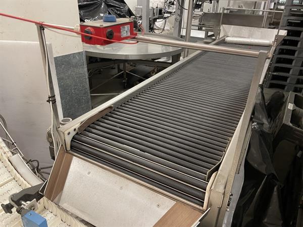 Grote foto jasa afweegmachine voor het vullen van shakers met cherrytomaten agrarisch tuinbouw