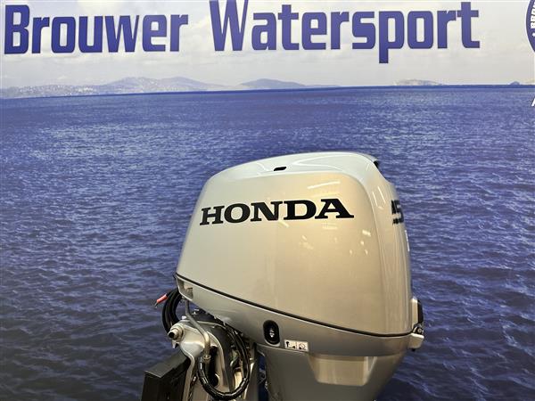 Grote foto honda 50 pk buitenboordmotor artnr 6351 gebruikt zo goed als watersport en boten buiten en binnenboordmotoren