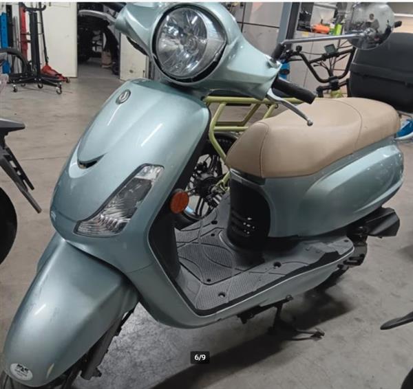 Grote foto opknapper sym fiddle met weinig km fietsen en brommers scooters