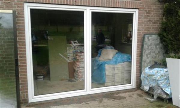 Grote foto voorraad 2 delige schuifpuien wit kunststof doe het zelf en verbouw kozijnen en schuifpuien