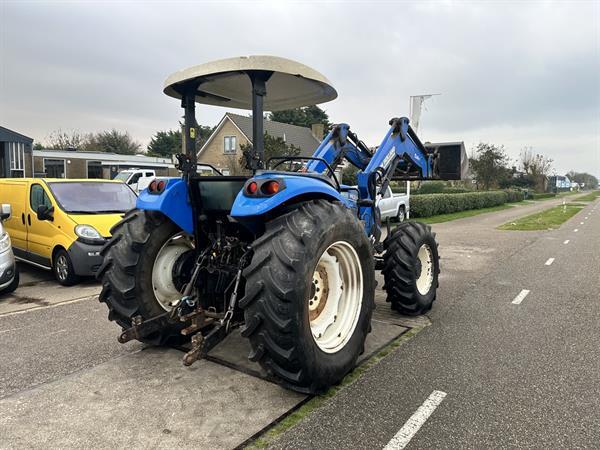 Grote foto new holland td5.100 agrarisch tractoren