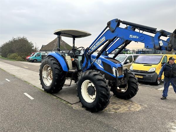 Grote foto new holland td5.100 agrarisch tractoren