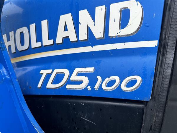 Grote foto new holland td5.100 agrarisch tractoren