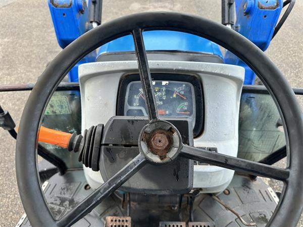Grote foto new holland td5.100 agrarisch tractoren