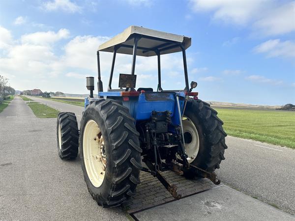 Grote foto new holland 110 90 dt agrarisch tractoren