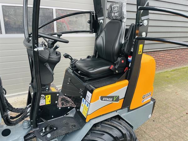 Grote foto giant g1500 minishovel kniklader nieuw hoge mast agrarisch shovels