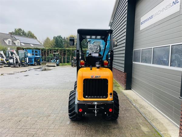 Grote foto giant g1500 minishovel kniklader nieuw hoge mast agrarisch shovels