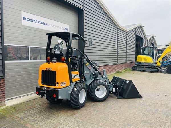 Grote foto giant g1500 minishovel kniklader nieuw hoge mast agrarisch shovels