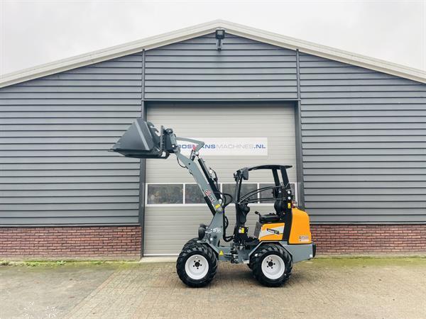 Grote foto giant g1500 minishovel kniklader nieuw hoge mast agrarisch shovels