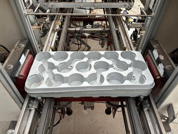 Grote foto flier etiketteerder voor trays agrarisch tuinbouw