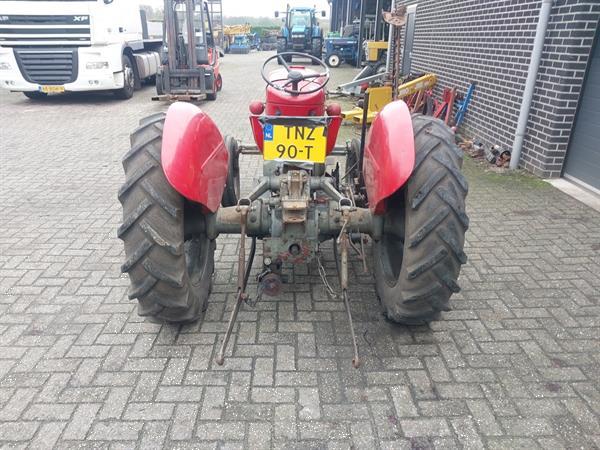 Grote foto massey ferguson 30 met maaibalk agrarisch tractoren