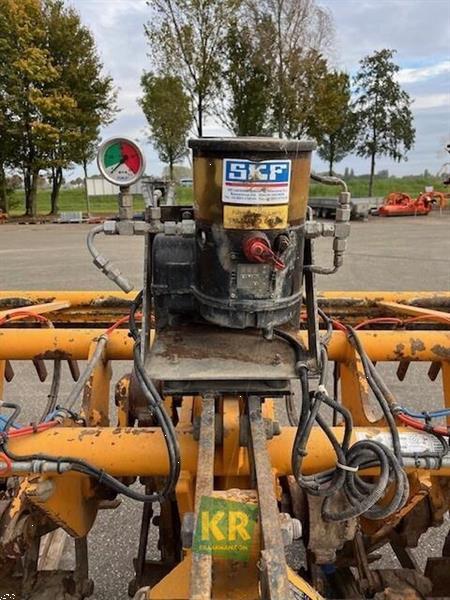 Grote foto selvatici vs 3512 spit machine 687845 agrarisch akkerbouw