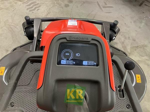 Grote foto husqvarna r318x 39507 tuin en terras zitmaaiers