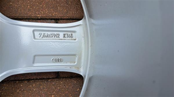Grote foto 17 inch originele audi velgen auto onderdelen banden en velgen