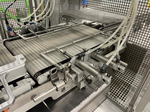Grote foto g. mondini e 350 vg top seal verpakkingsmachine met ontnester agrarisch tuinbouw