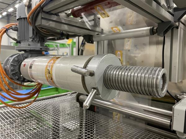 Grote foto g. mondini e 350 vg top seal verpakkingsmachine met ontnester agrarisch tuinbouw