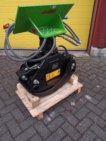 Grote foto avant houtklem houtgrijper agrarisch bosbouw