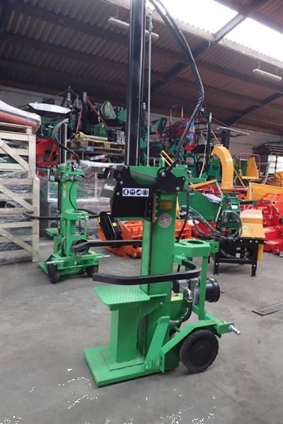 Grote foto forest 20 ton op pto agrarisch bosbouw