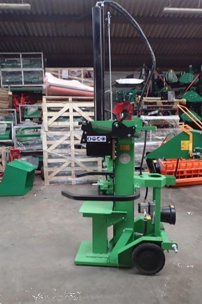 Grote foto forest 20 ton op pto agrarisch bosbouw