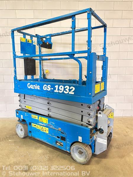 Grote foto genie gs1932 hoogwerker gs 1932 schaarhoogwerker doe het zelf en verbouw hoogwerkers
