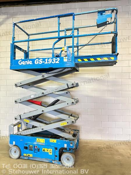 Grote foto genie gs1932 hoogwerker gs 1932 schaarhoogwerker doe het zelf en verbouw hoogwerkers