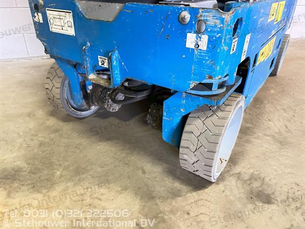 Grote foto genie gs1932 hoogwerker gs 1932 schaarhoogwerker doe het zelf en verbouw hoogwerkers