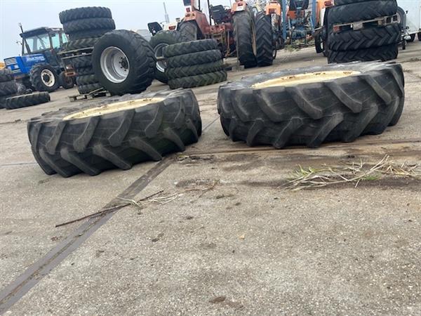Grote foto trekkerband met velg set 380 70 r28 tm 700 nr.6 agrarisch tuinbouw