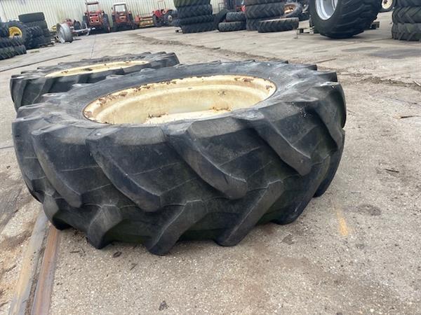 Grote foto trekkerband met velg set 380 70 r28 tm 700 nr.6 agrarisch tuinbouw