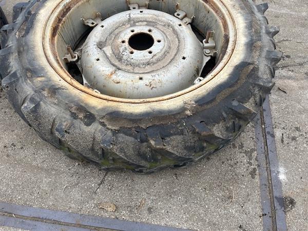 Grote foto trekkerband met velg set 13.6 r38 nr.9 agrarisch tuinbouw