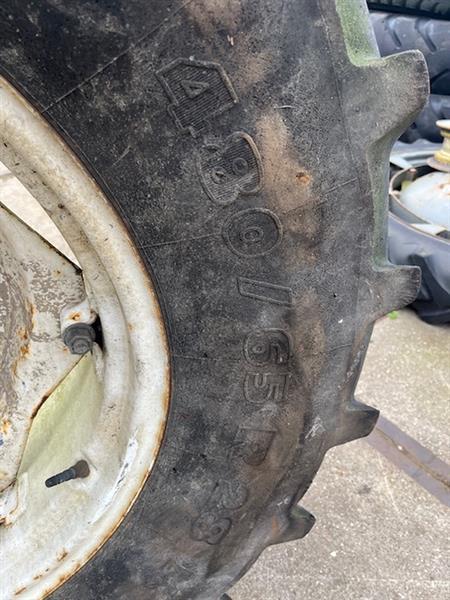 Grote foto trekkerband met velg set 480 65 r28 nr.10 agrarisch wielen
