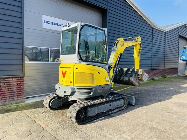 Grote foto neuson ez26 minigraver demo 2024 sloop sorteer functie doe het zelf en verbouw kranen en graafmachines