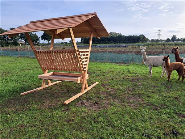 Grote foto hooiruif alpaca hert ree schaap pony ed dieren en toebehoren toebehoren