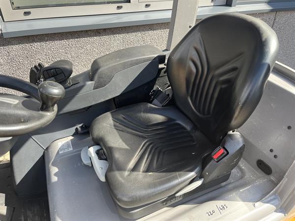 Grote foto heftruck jungheinrich efg218k triplo freelift sideshift vorkversteller 2016 agrarisch heftrucks
