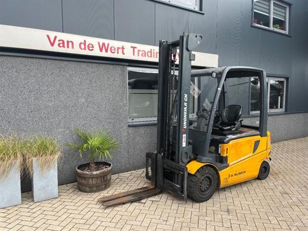 Grote foto jungheinrich efg430 duplo450 sidehift 2010 efg430 agrarisch heftrucks