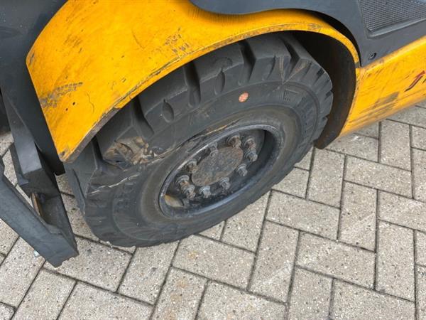 Grote foto jungheinrich efg430 duplo450 sidehift 2010 efg430 agrarisch heftrucks