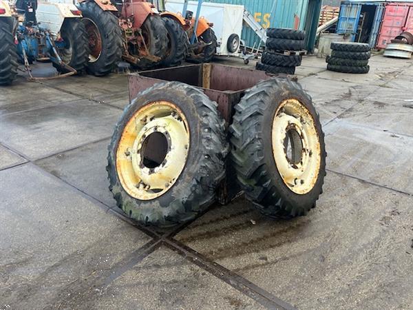 Grote foto trekkerband met velg set 11.2 r28 nr.13 agrarisch tuinbouw