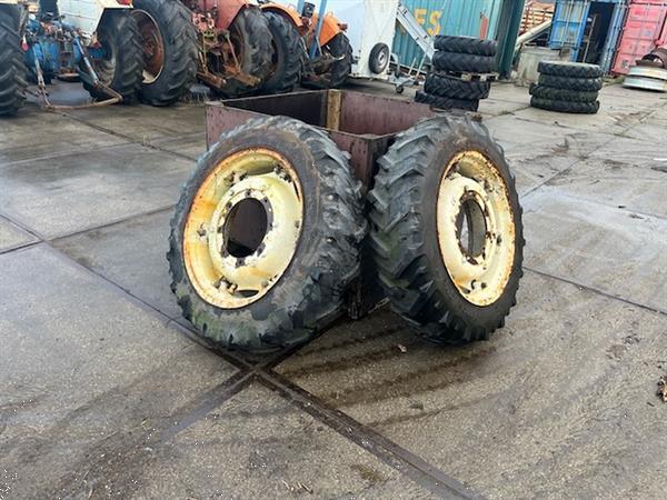 Grote foto trekkerband met velg set 11.2 r28 nr.13 agrarisch tuinbouw