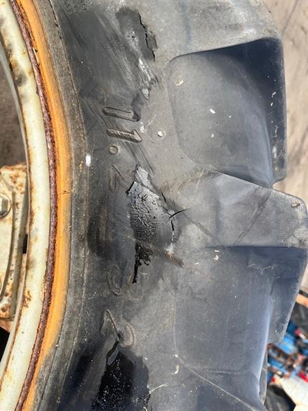 Grote foto trekkerband met velg set 11.2 r32 nr 20 agrarisch wielen