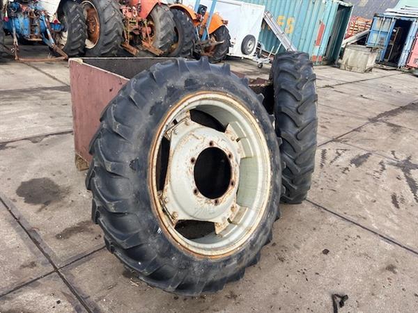 Grote foto trekkerband met velg set 11.2 r32 nr 20 agrarisch wielen