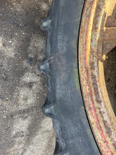 Grote foto trekkerband met velg set 9.5 r38 nr.21 agrarisch wielen