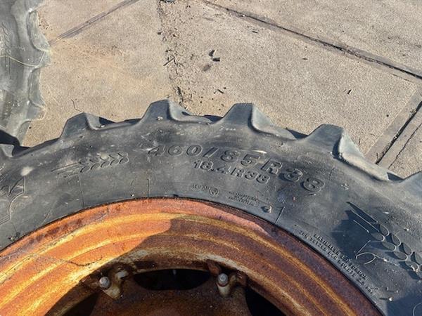 Grote foto trekkerband met velg set 460.85 r38 nr.22 agrarisch wielen