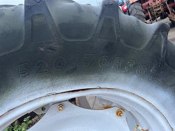 Grote foto trekkerband met velg set 520.70 r38 nr.25 agrarisch tuinbouw
