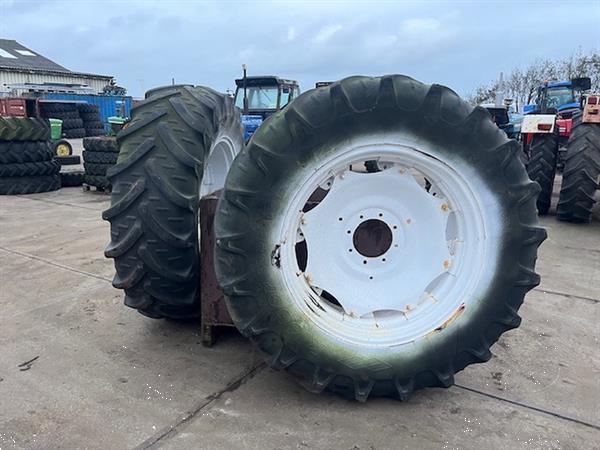 Grote foto trekkerband met velg set 520.70 r38 nr.25 agrarisch tuinbouw