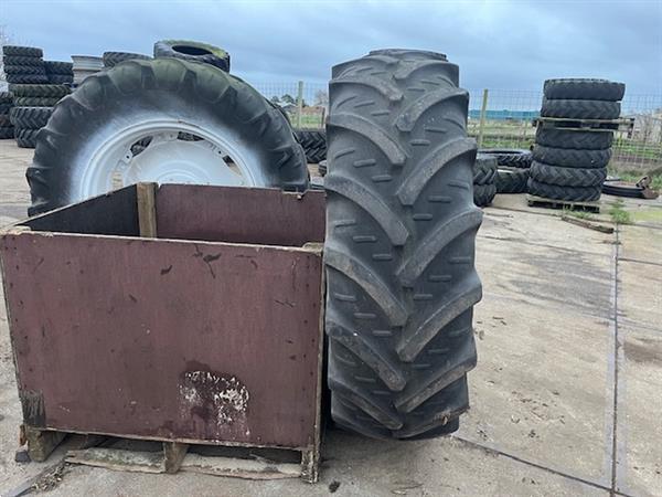 Grote foto trekkerband met velg set 520.70 r38 nr.25 agrarisch tuinbouw