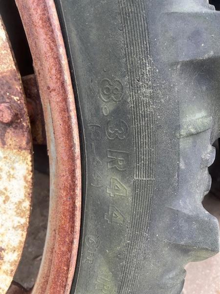 Grote foto trekkerband met velg set 8.3 r44 nr.29 agrarisch tuinbouw