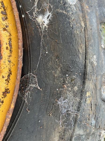 Grote foto volvo l90 l70 band met velg set. 17.5r25 nr.30 agrarisch tuinbouw