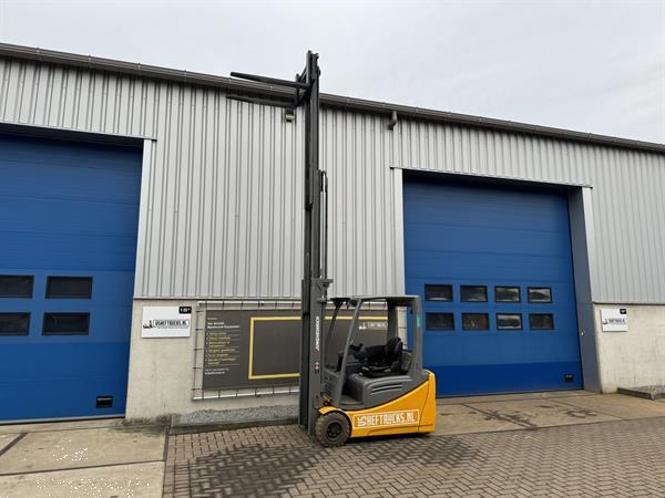 Grote foto vs 21898 elektrische triplex heftruck jungheinrich efg 220 agrarisch heftrucks