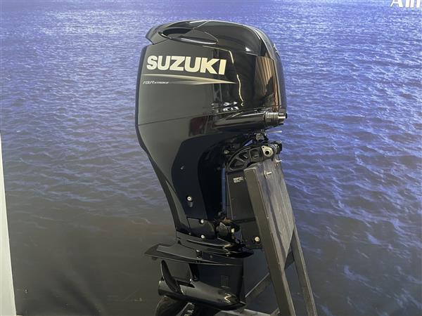 Grote foto suzuki 90 pk buitenboordmotor artikelnummer 1703 zo goed watersport en boten buiten en binnenboordmotoren