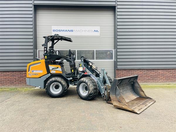 Grote foto giant g2700 hd x tra minishovel kniklader bj 2024 260 uur agrarisch shovels