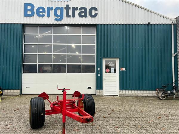 Grote foto onderstel kunstmeststrooier agrarisch algemeen